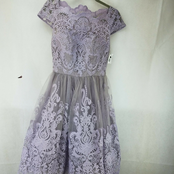 Embroidered Lace dress by Chi Chi London! - Picture 3 of 11